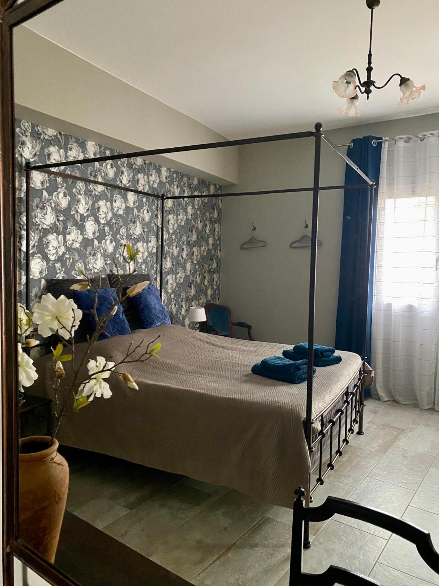 Maison Du Midi, 2 Gites De Charme Ginestas Экстерьер фото